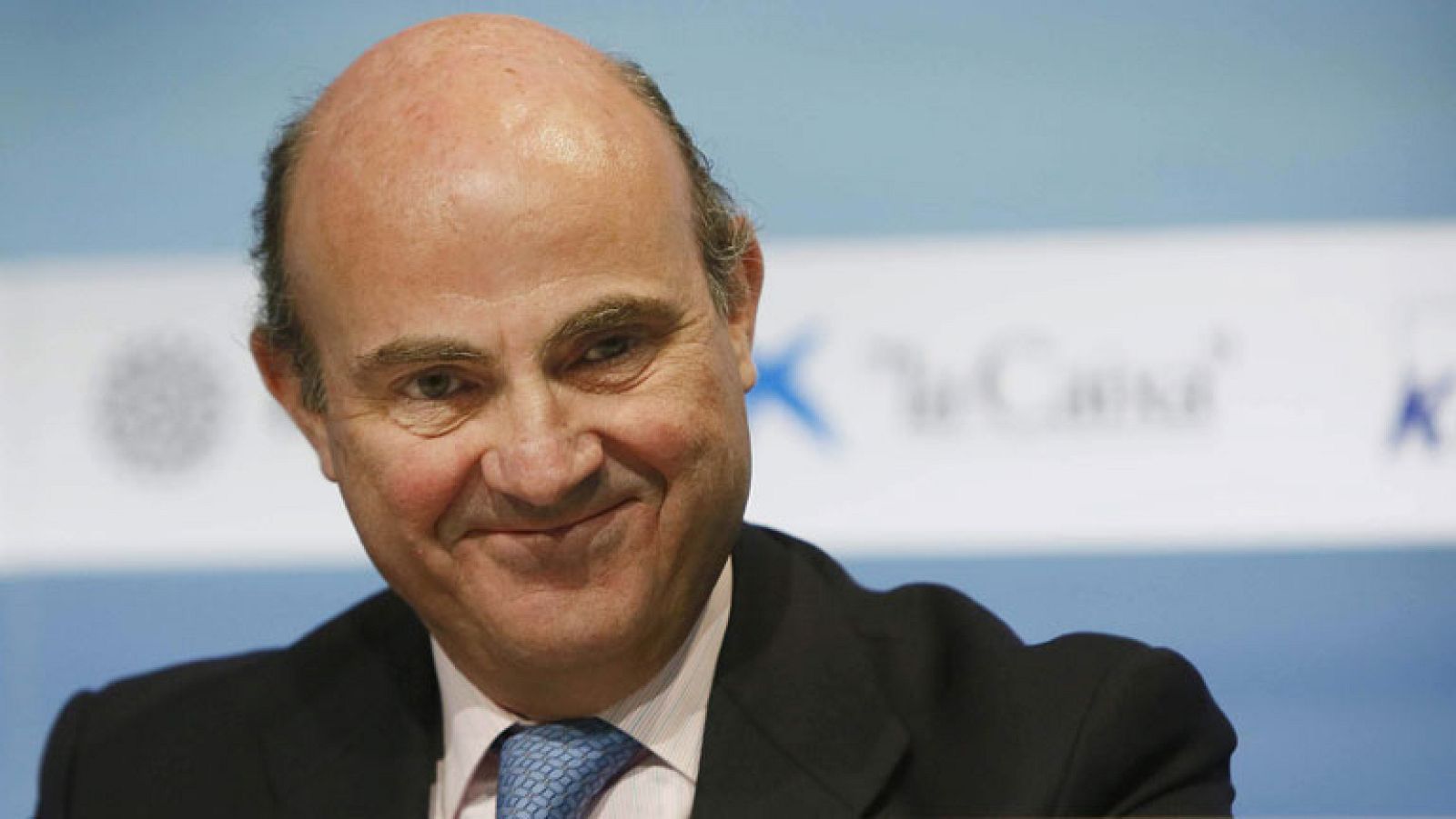 De Guindos asegura que "la economía española volverá a crecer y a crear empleos" el próximo año