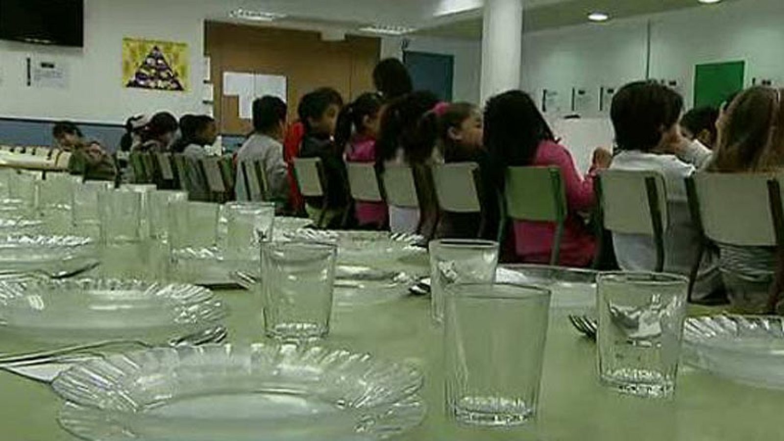 Desayunos y meriendas en Andalucía para los niños desfavorecidos | Ver