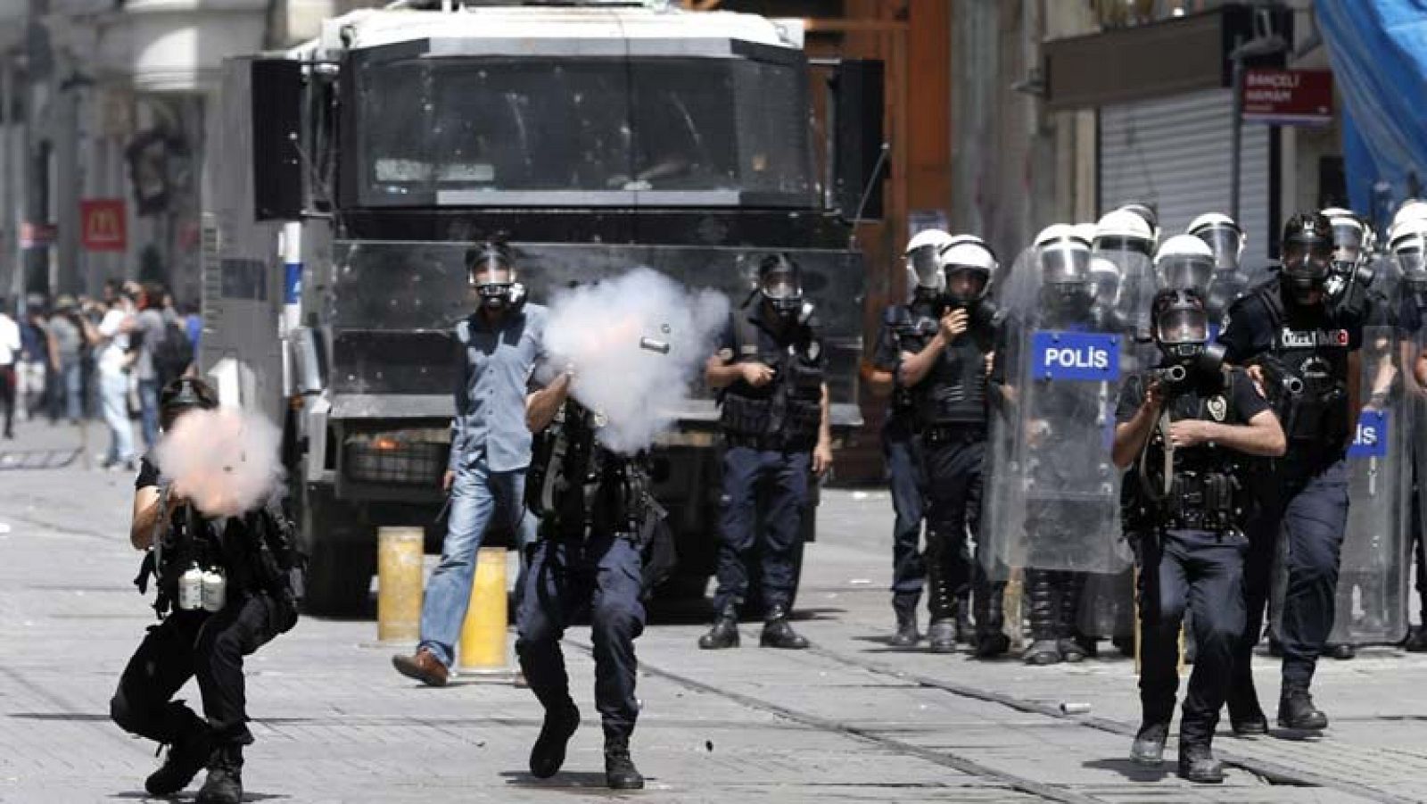 El primer ministro turco vuelve a hacer un llamamiento a la calma