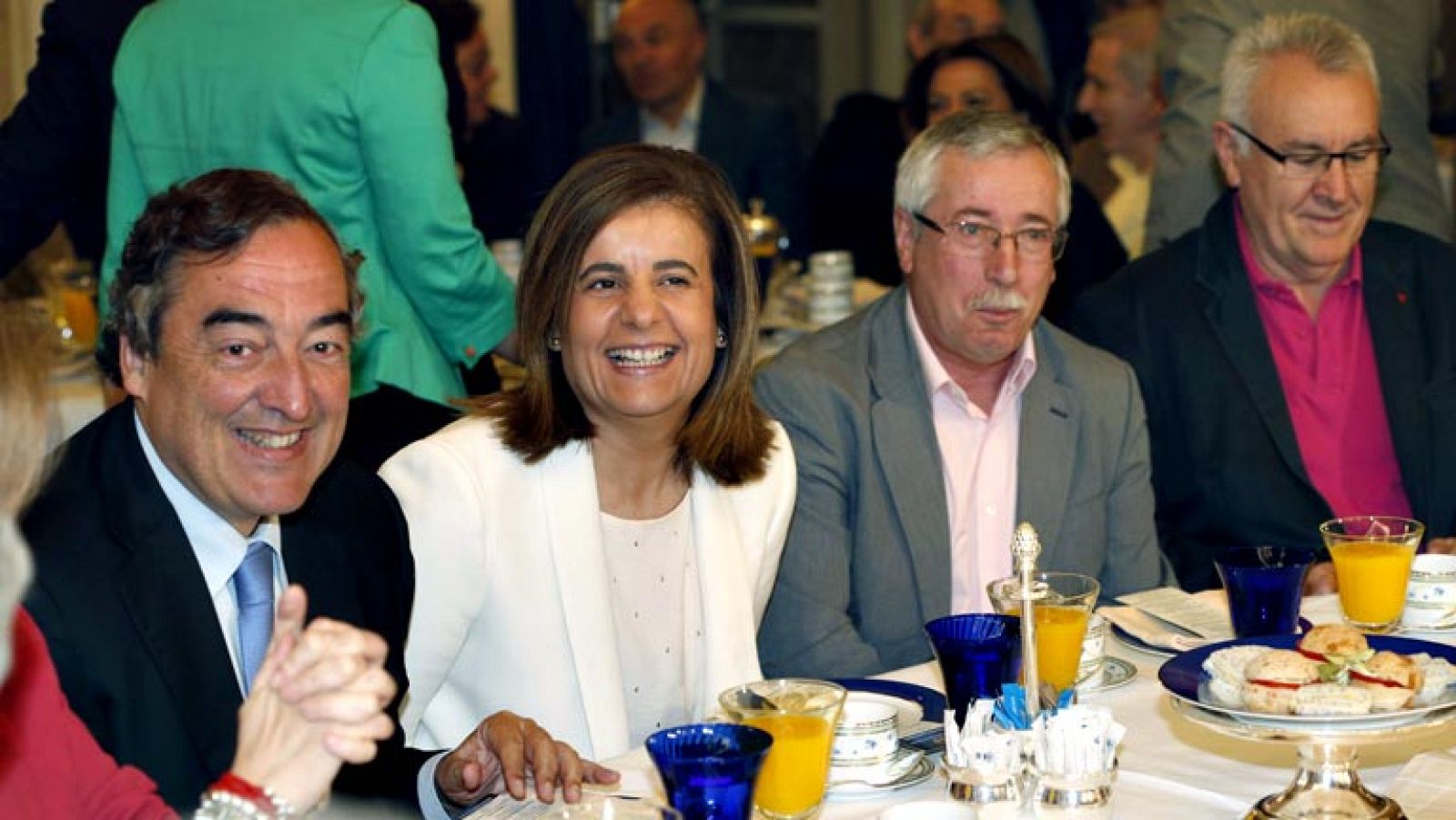 Patronal y oposición piden cautela tras el dato de paro de mayo