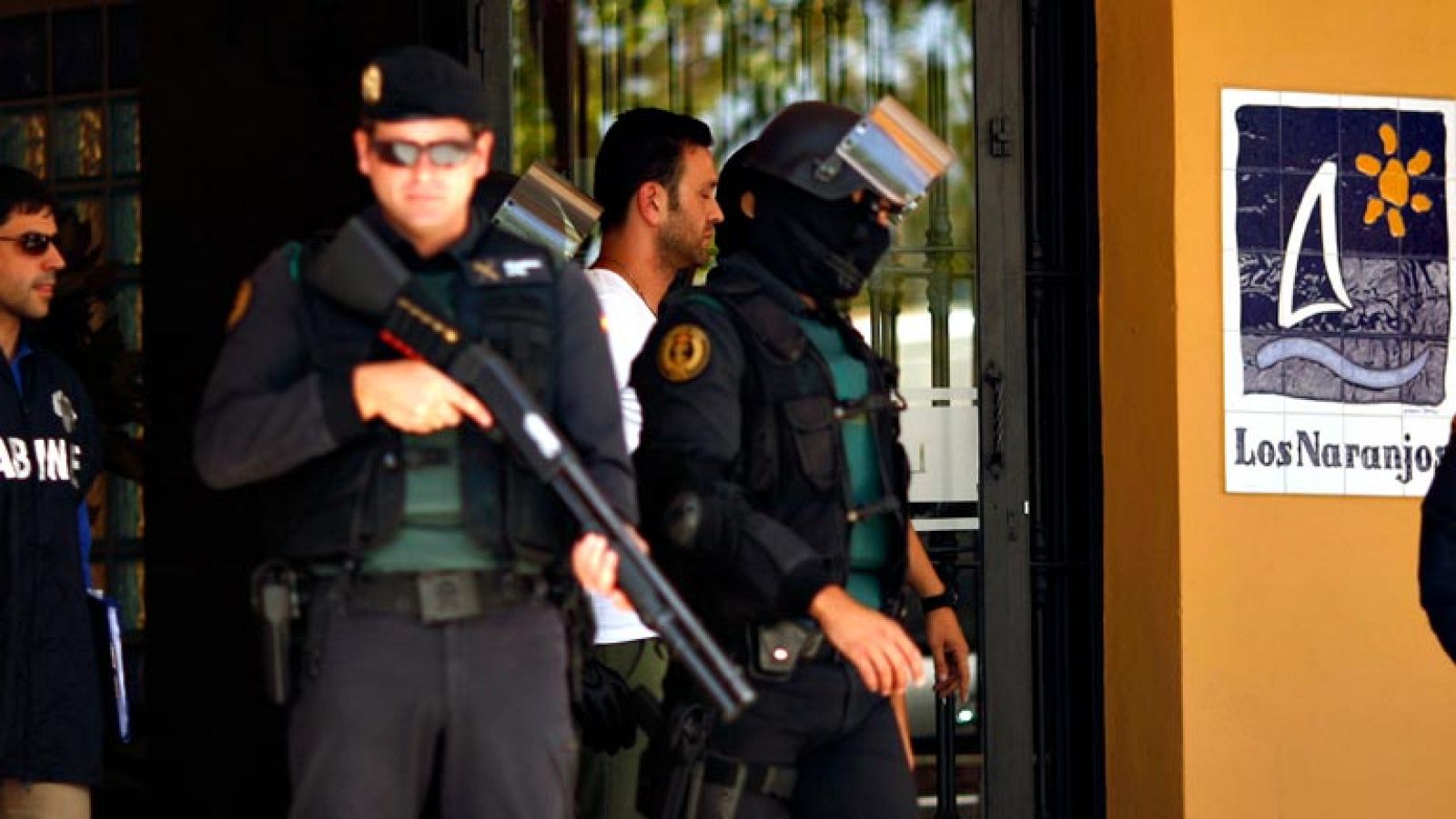 Interior destaca la compleja "tela de araña" del clan Polverino en España - Informativo 24h | Ver