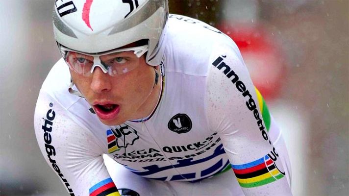 Telediario 1 - Tony Martin justifica su maillot arco iris en la crono de la Dauphinè