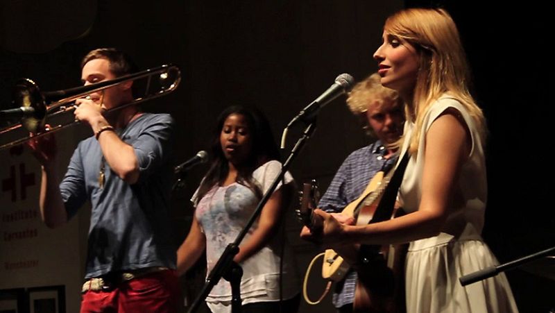 Zahara y los alumnos de LIPA, de gira con AIE - 06/06/13 - Ver ahora