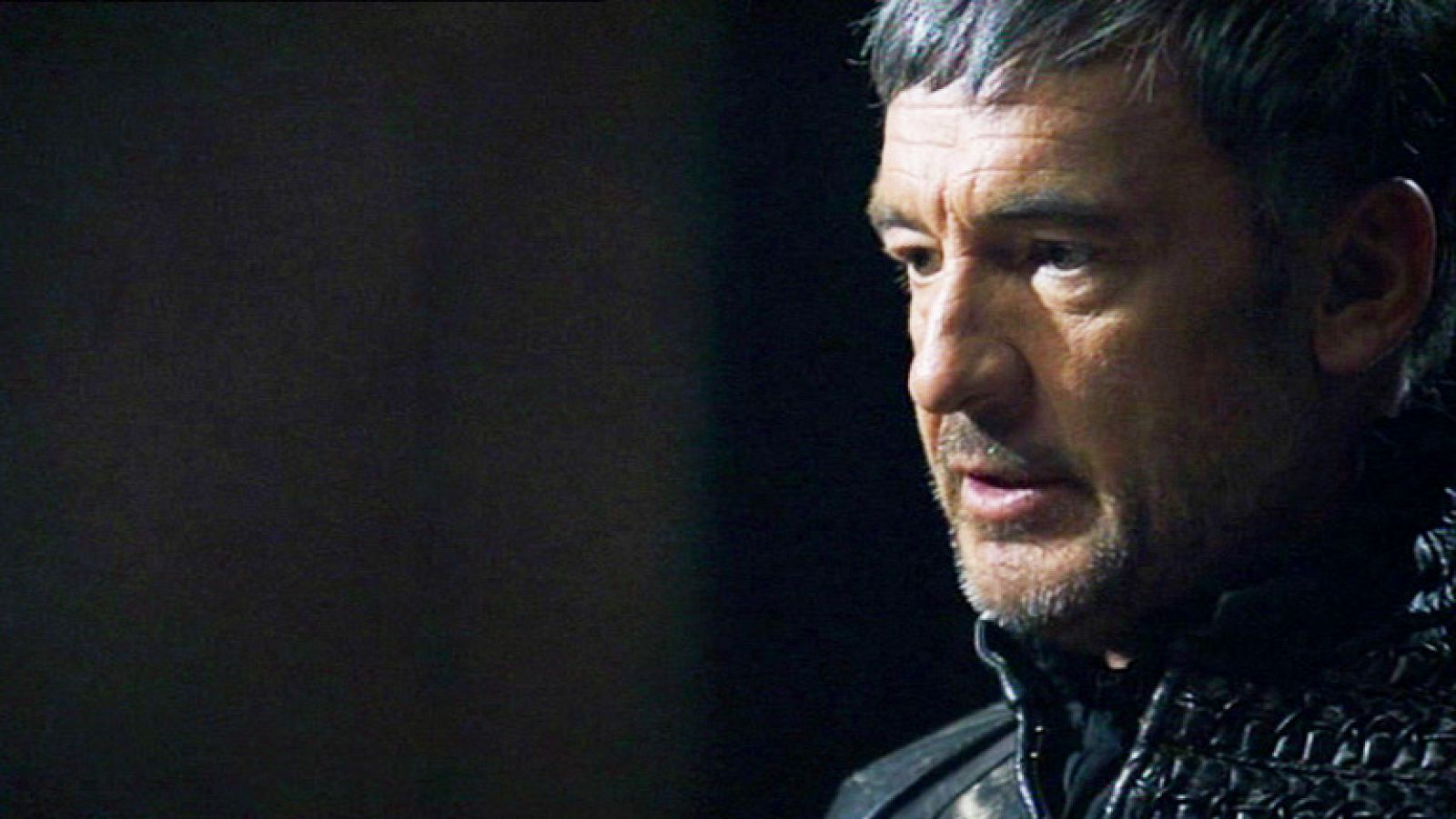 Águila Roja - "Soy lo más parecido a un padre que tienes" | Ver