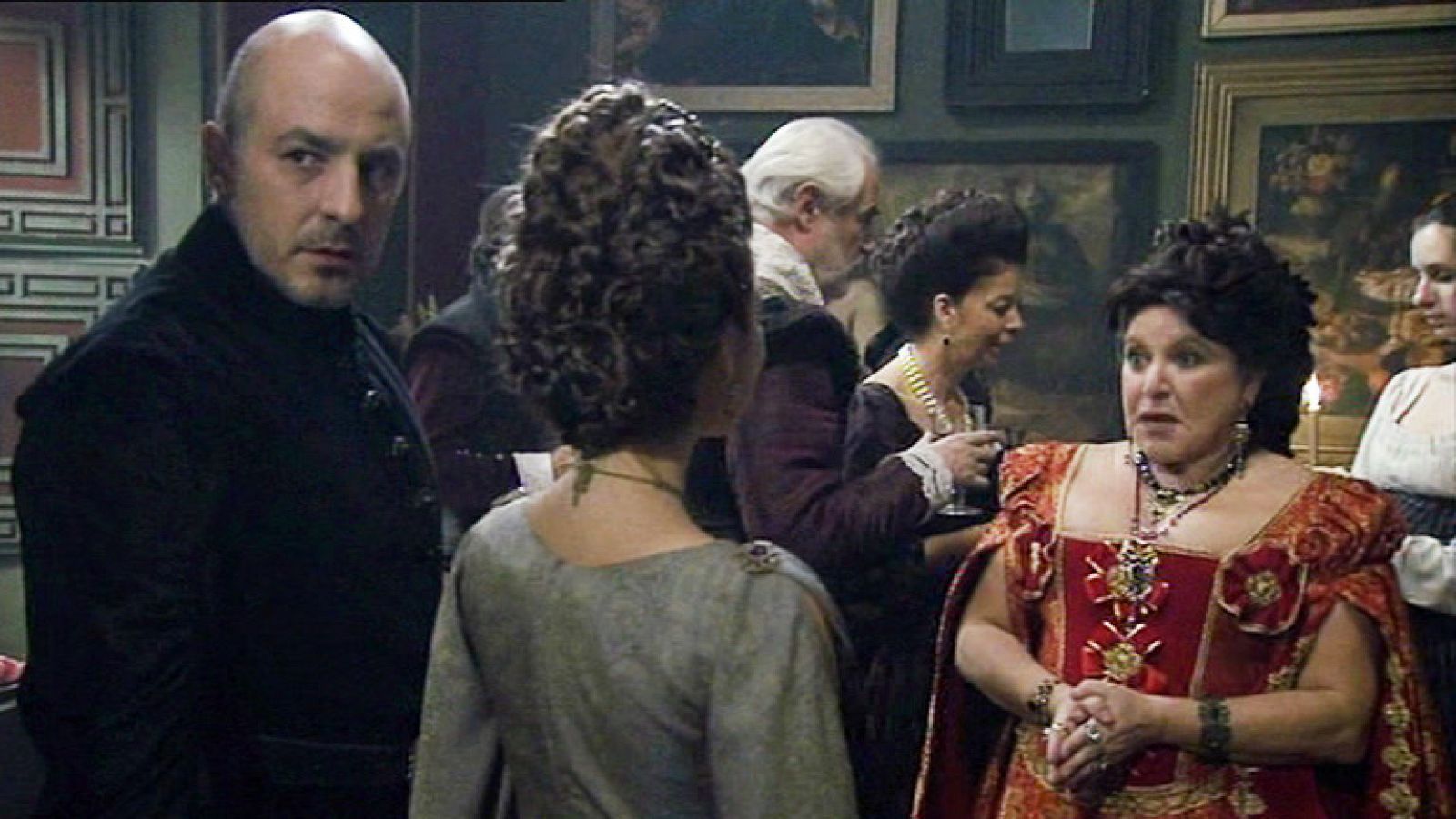 Águila Roja - La presentación en sociedad de Jacobo y Sagrario | Ver