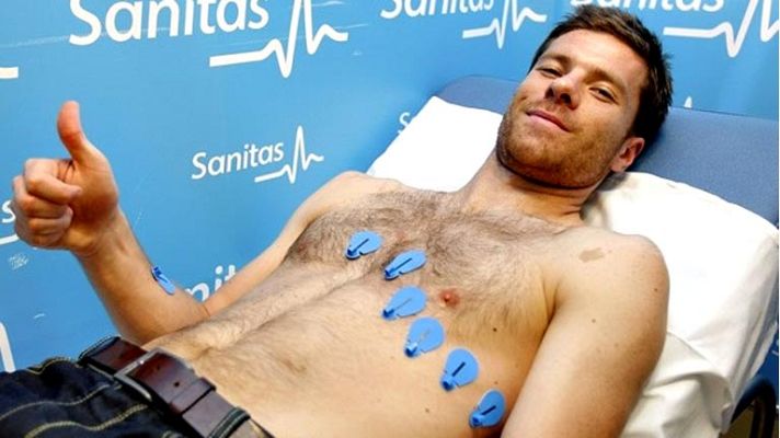 Telediario 1 - Xabi Alonso pasa por el quirófano