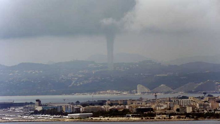 Telediario 1 - "Cazatormentas"