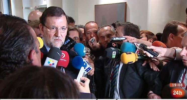 Parlamento - Baja el paro en mayo