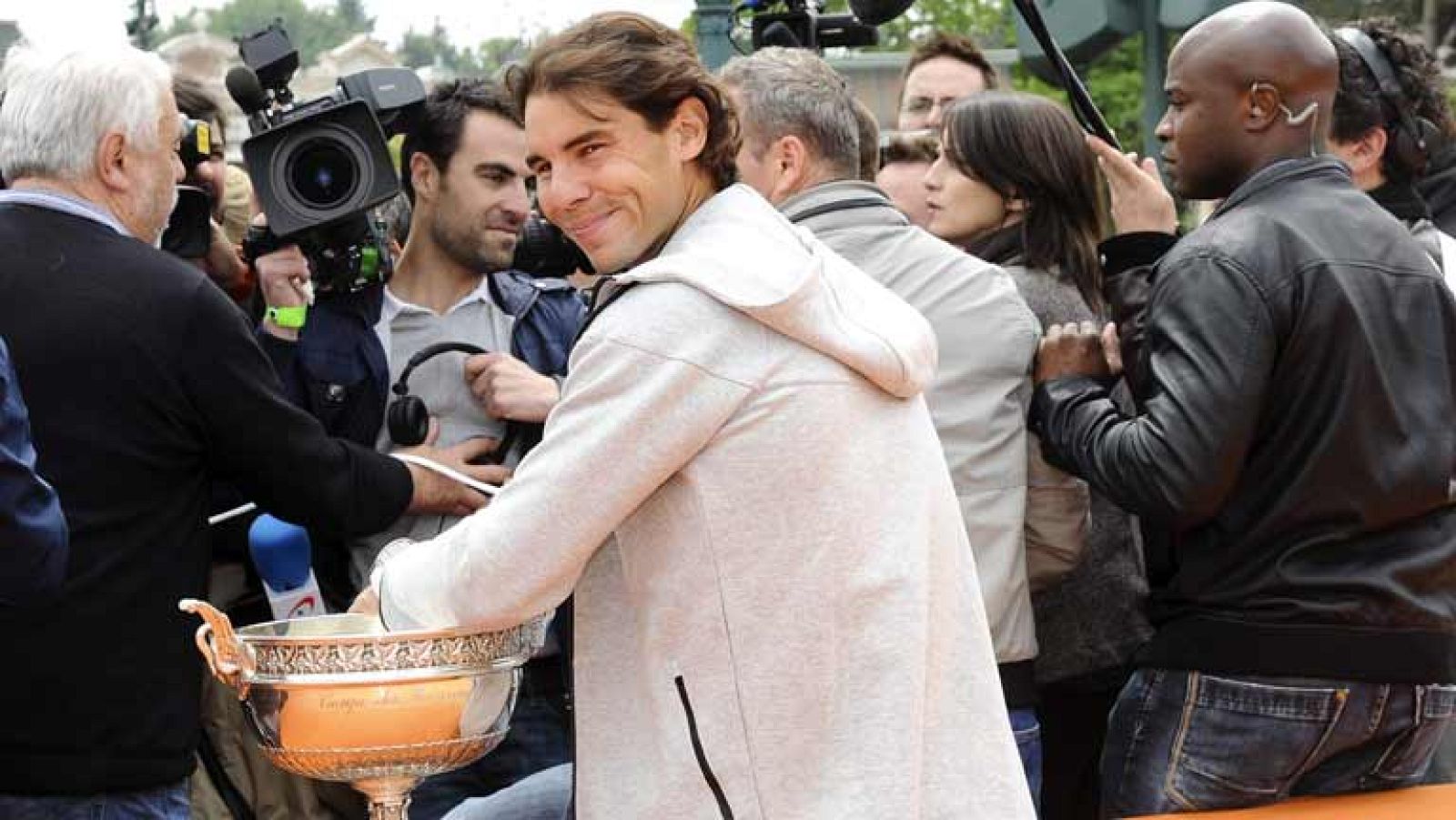 Después de ganar su octavo Roland Garros, y casi sin tiempo para disfrutarlo, Rafa Nadal ya está pensando en el siguiente Grand Slam que disputará: Wimbledon.