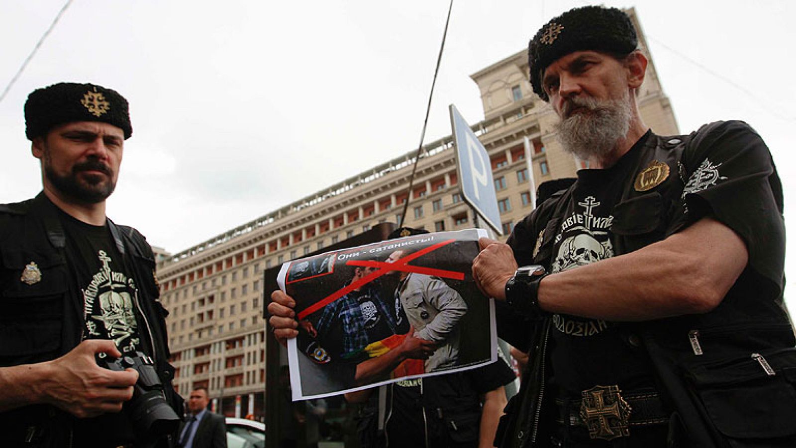 Rusia castigará la "propaganda homosexual" y refuerza la persecución de las "ofensas religiosas" | Ver