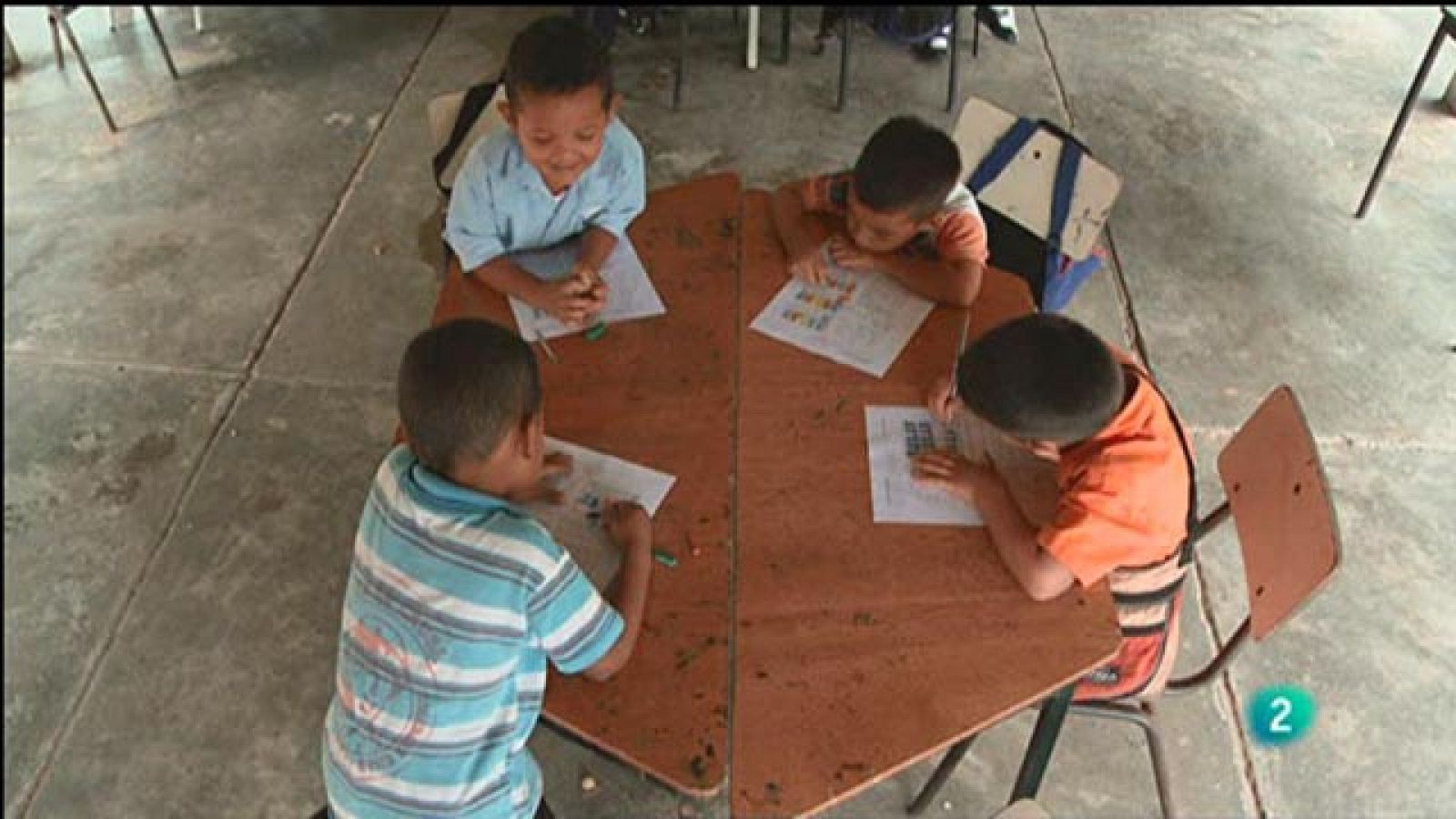Para Todos La 2 - Trabajo infantil - "Pescadores de lápices"