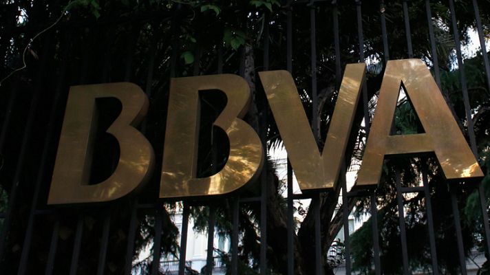 Telediario 1 - BBVA dejará de aplicar la cláusula suelo a unas 425.000 hipotecas