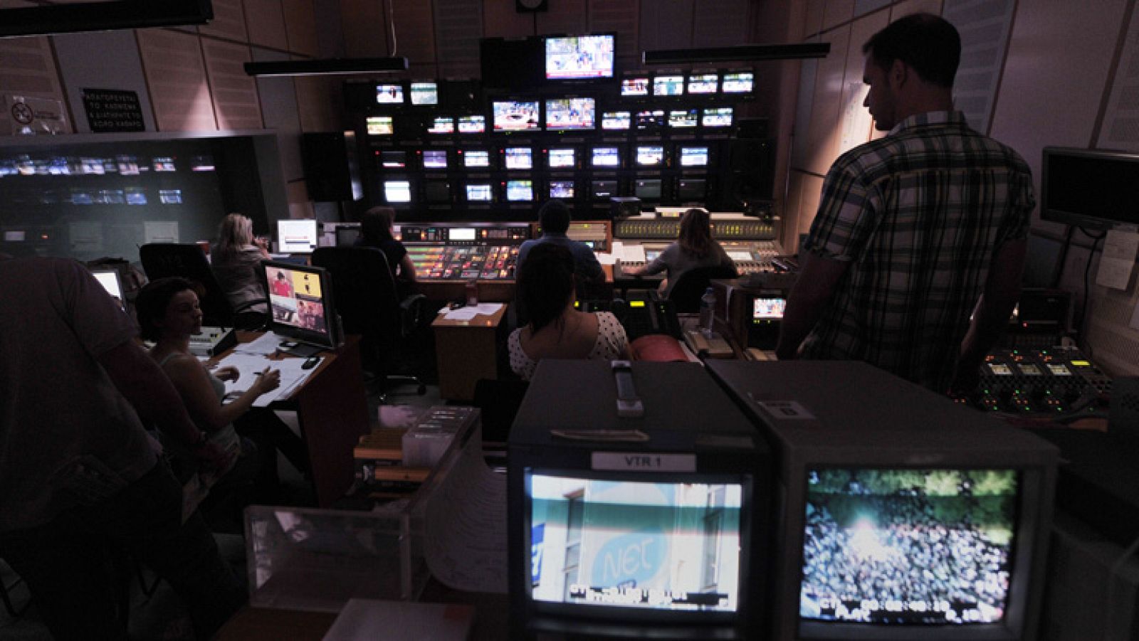 La ERT sigue emitiendo vía satélite con la ayuda de la Unión Europea de Radiodifusión (UER) | Ver