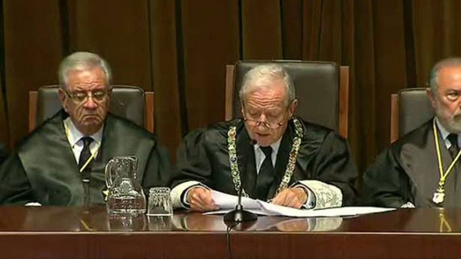 El presidente saliente del TC defiende la "independencia" del tribunal - Informativo 24h | Ver