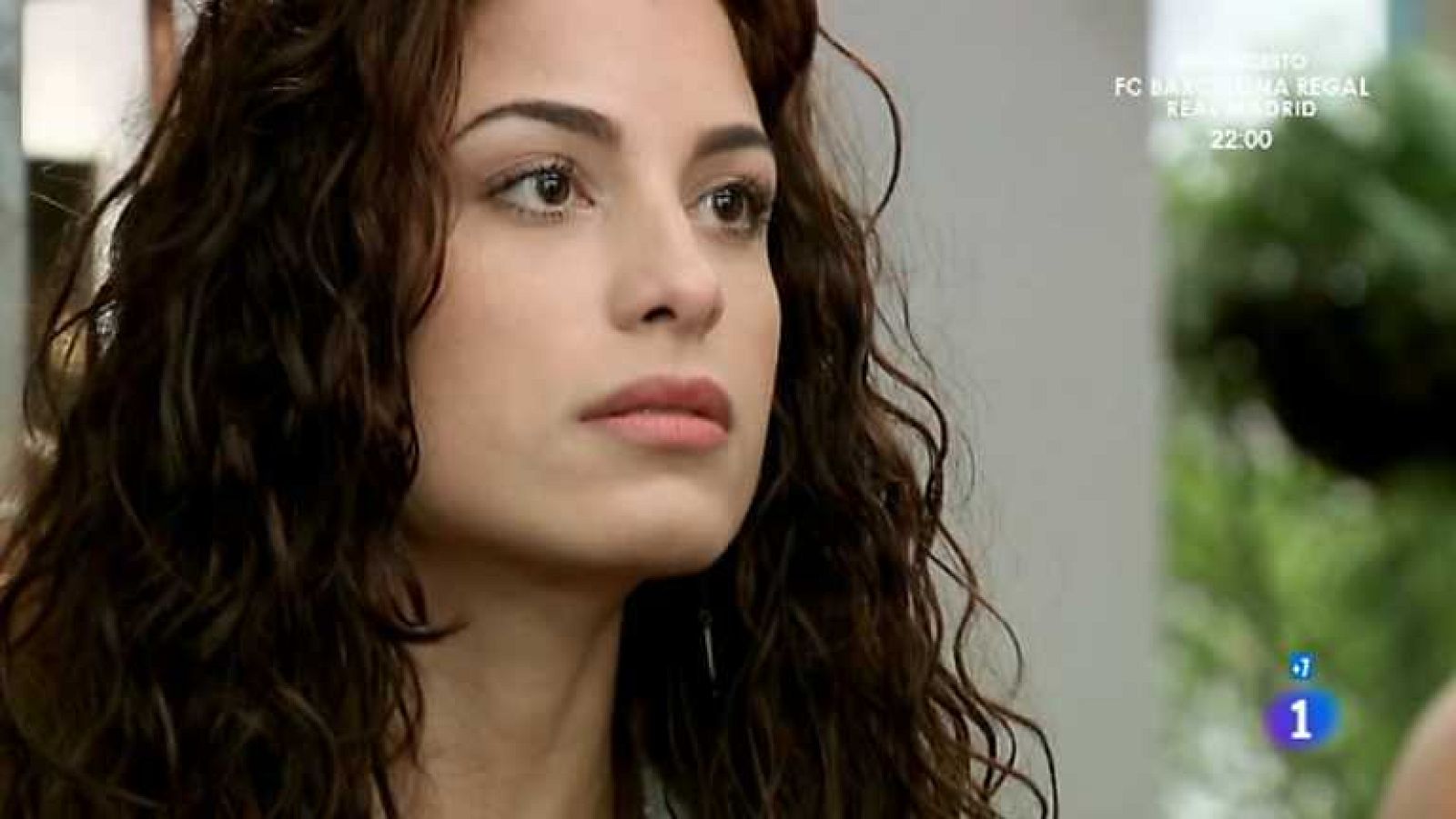 Las bandidas - Capítulo 7 - Sergio busca a Alonso para darle una paliza y Fabiola sale en su búsqueda para avisarle - Ver ahora