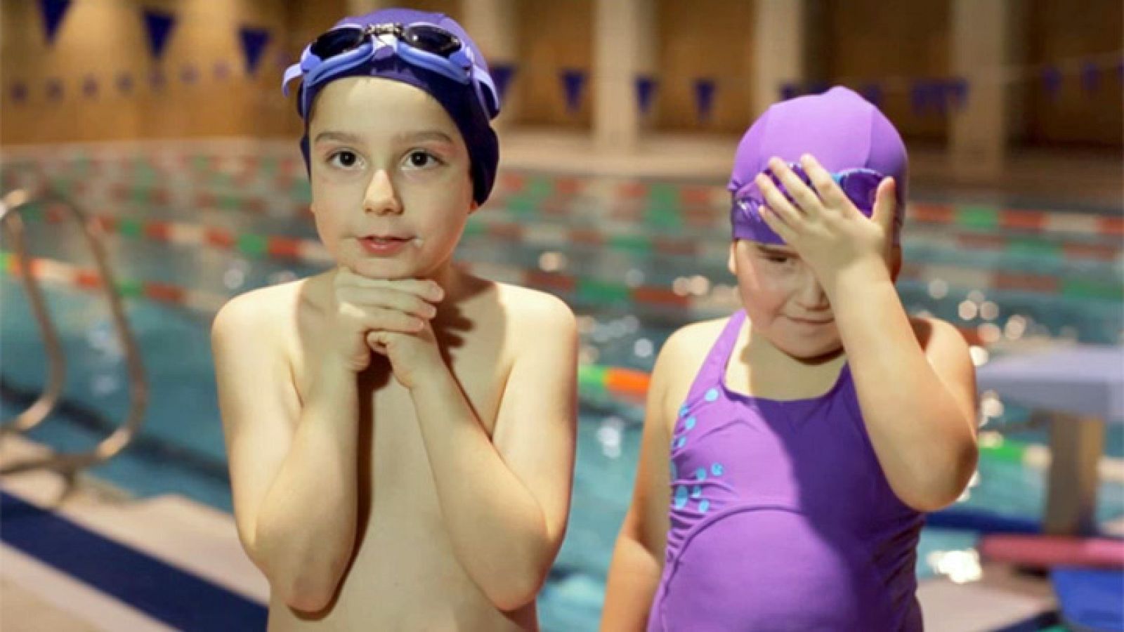 Redes - Pregúntale a Punset - ¿Porqué los gatos ronronean?