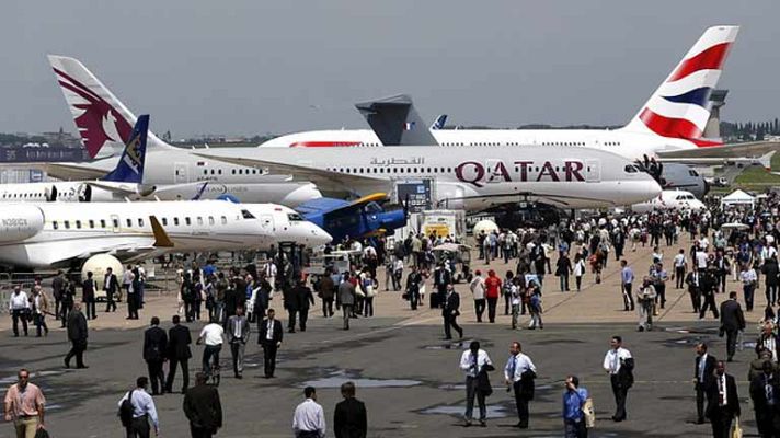 Telediario 1 - Airbus logra más contratos que Boeing en París