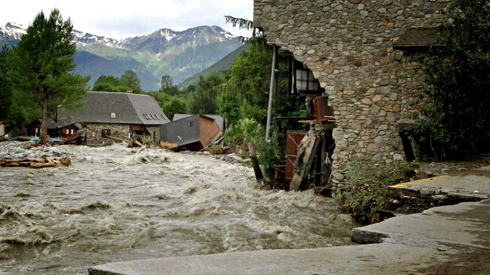 Telediario 1 - Inundaciones en el Pirineo