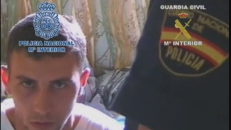 Imágenes de los ocho detenidos en Ceuta que captaban terroristas yihadistas para enviarlos a Siria