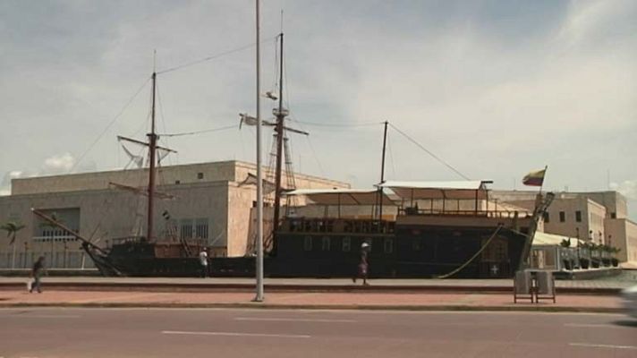 Telediario 1 - Los cazatesoros y Colombia