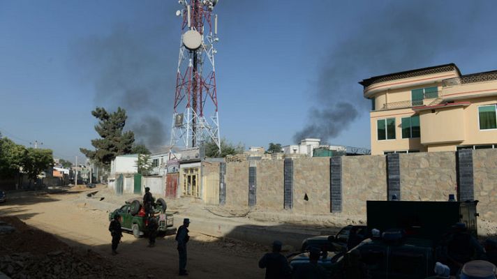 Telediario 1 - Un grupo de talibanes ataca el palacio del presidente en Kabul