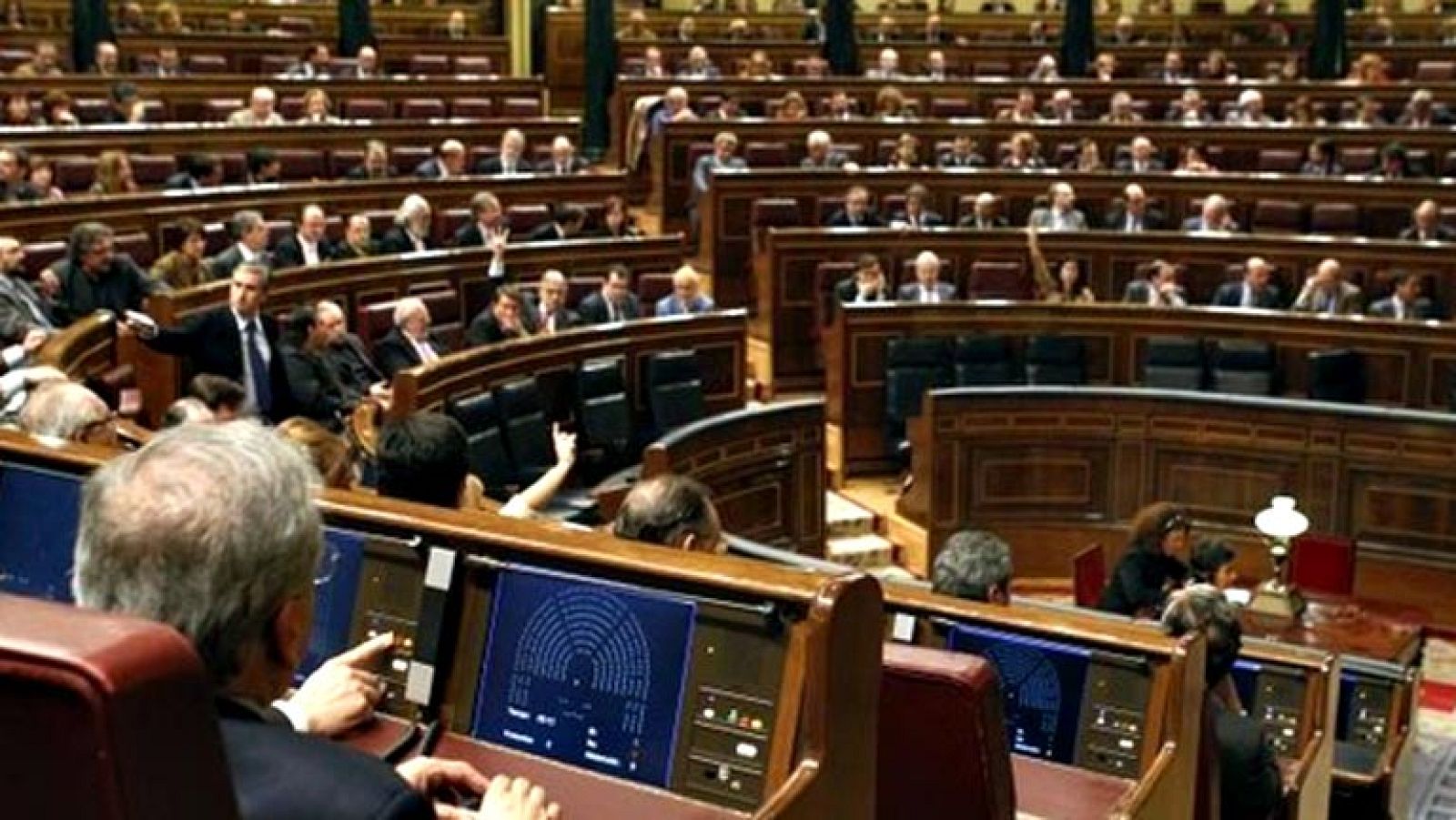 PP y PSOE aprueban hoy su pacto europeo, al que esperan se sumen más grupos