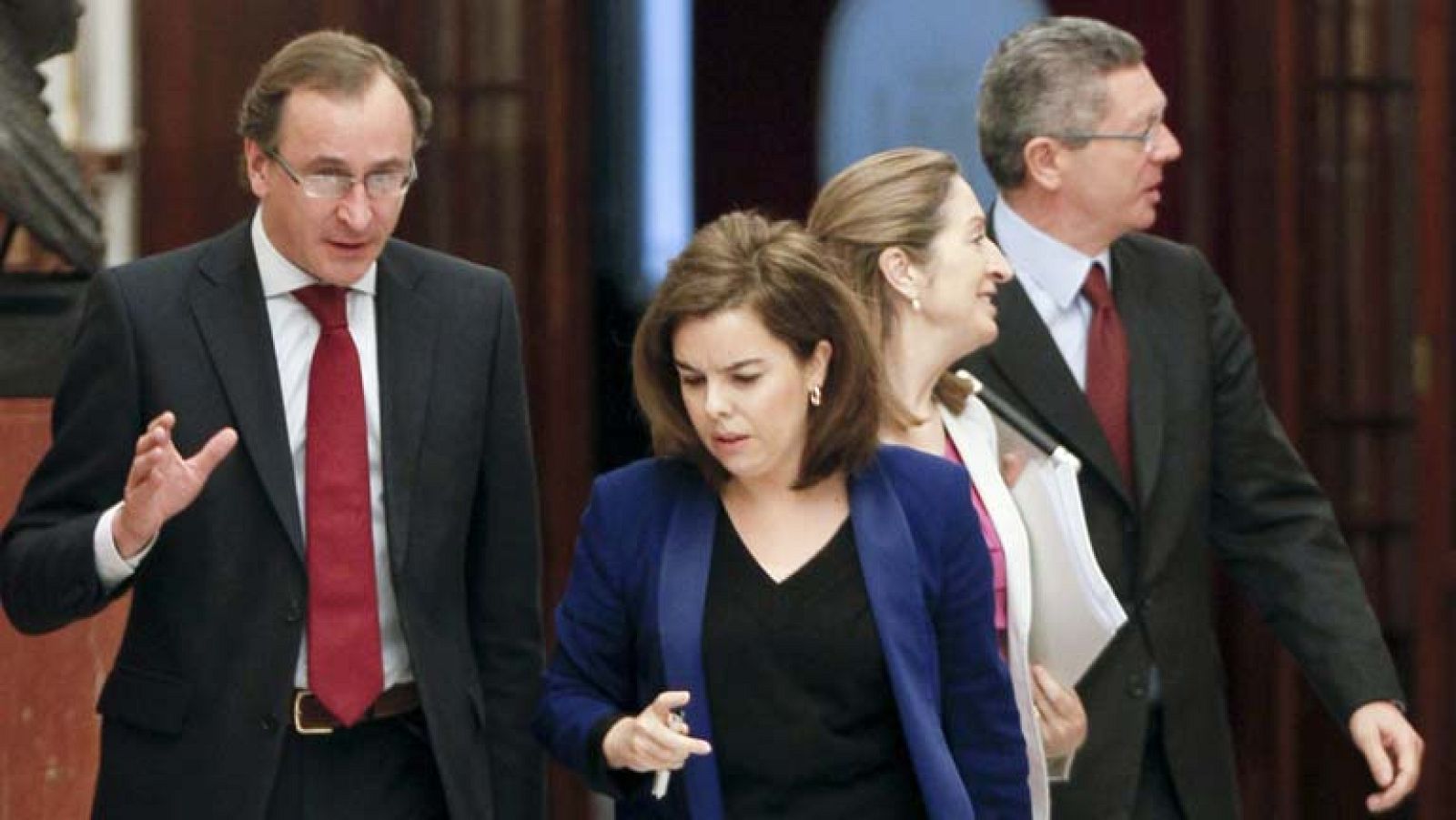 El portavoz del PP dice que nadie debe quedarse sin estudiar por falta de dinero