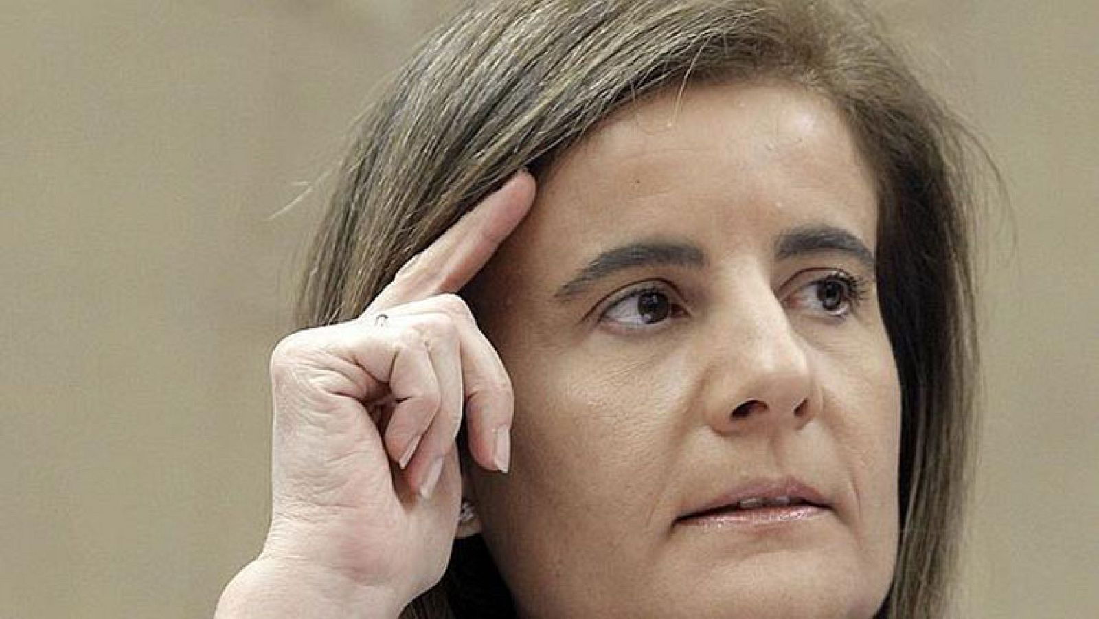 Bañez desmiente que vaya a quitarse la prestación a los parados cuando cumplan 61 años