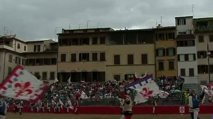 Telediario 1 - En Italia sostienen que el origen del fútbol parte de este juego en Florencia