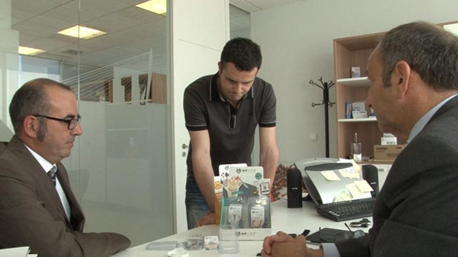 Comando Actualidad - Cómo conseguir financiación - Pulseras y Bicis