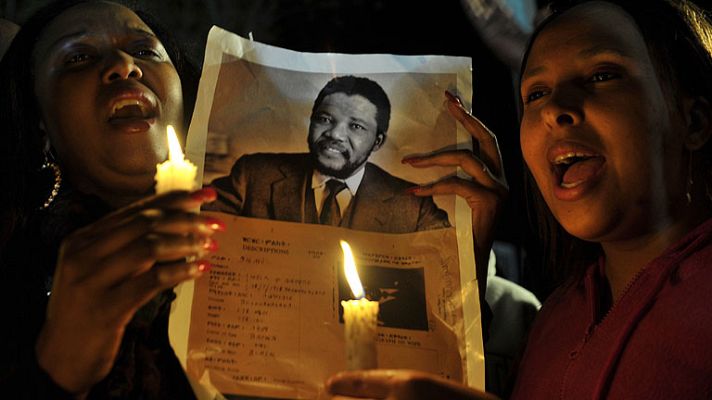 Telediario 1 - Mandela continúa en estado crítico pese a una leve mejoría