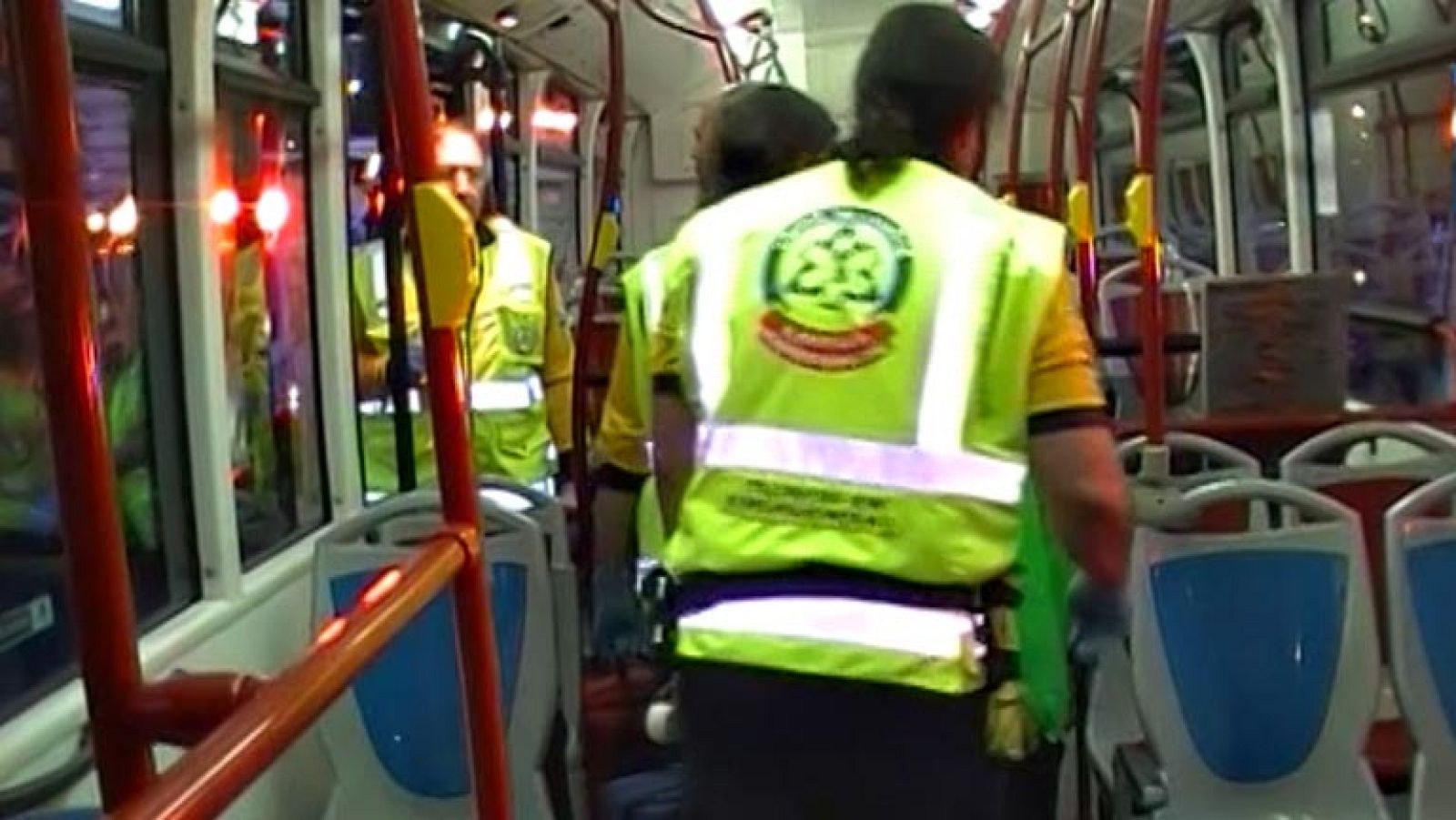 Un conductor de autobús salva a un ucraniano de ser tiroteado | Ver
