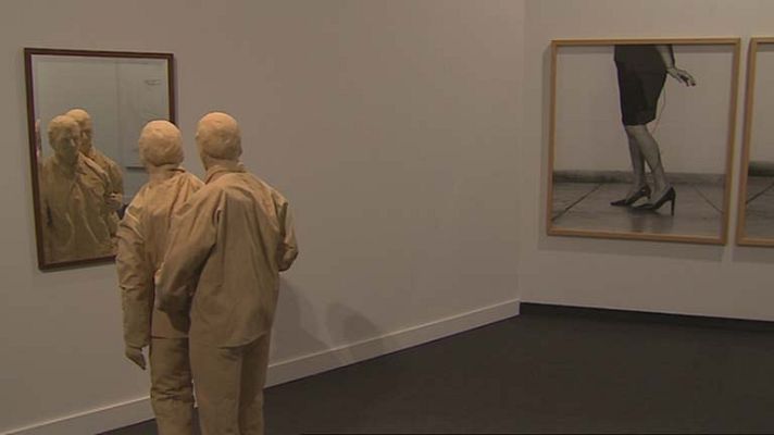 Telediario 1 - Exposición de Helga Alvear