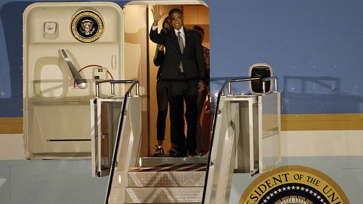 Telediario 1 - Obama llega a Sudáfrica, que está pendiente del estado de Mandela
