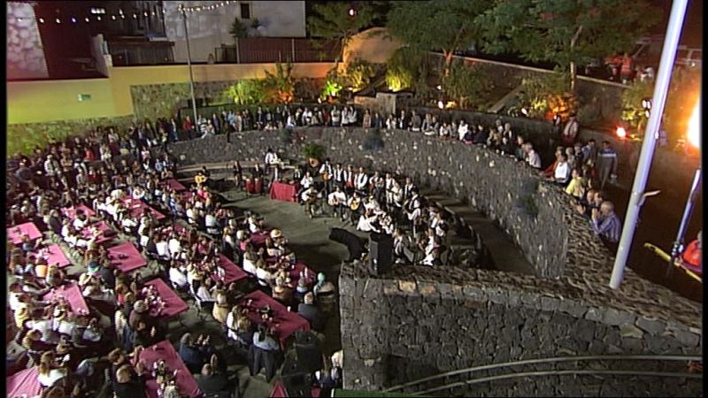 Tenderete - 29/06/13  Tenderete desde Tabaiba, en El Rosario. Con la parranda Tabaiba y el dúo Haridian Rodríguez-Tomás Fariña. - Tenderete | Ver