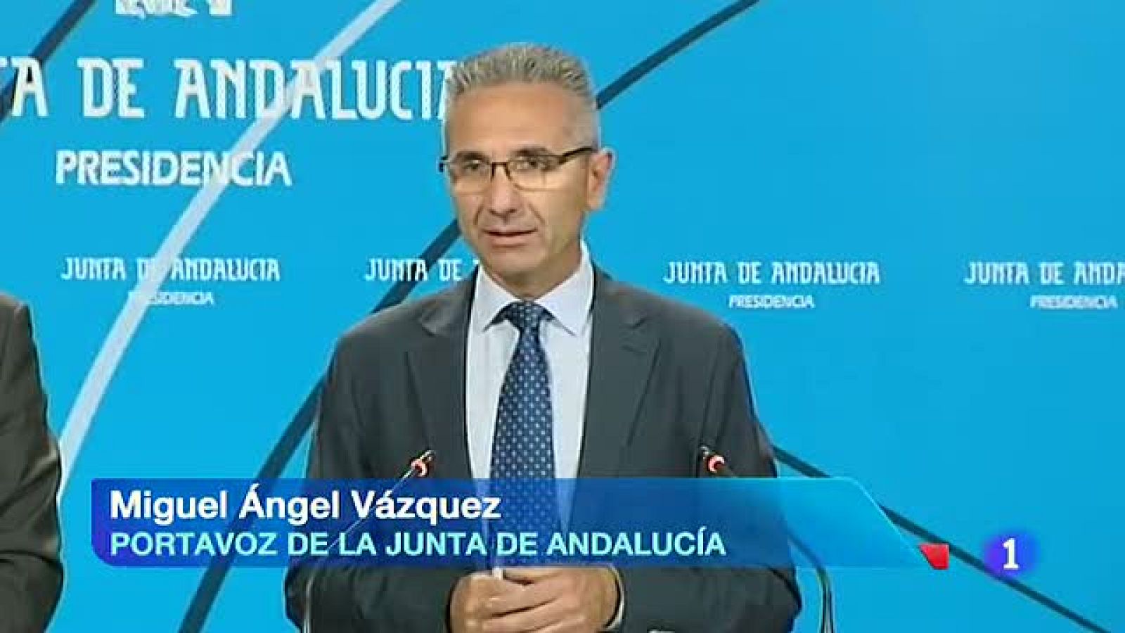 Manuel Chaves sale en defensa de la exministra Magdalena Álvarez