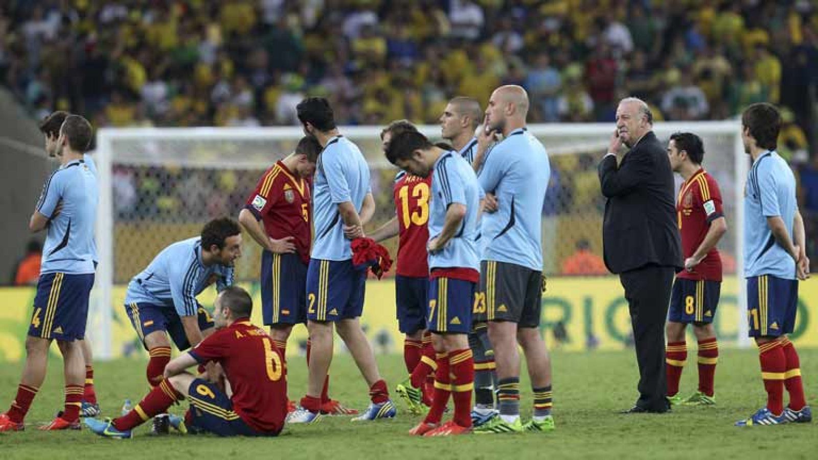 Muchos aficionados comentan todavía esa derrota de la selección española ante Brasil. Parece evidente que los jugadores estaban agotados. Pero habrá que acostumbrarse porque el calendario de la temporada que viene es todavía mas apretado que ésta.