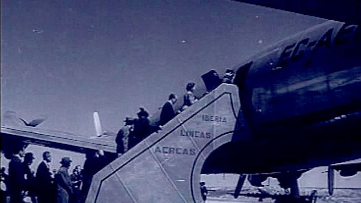 Telediario 1 - El aeropuerto de Barajas recibe a su pasajero 1.000 millones