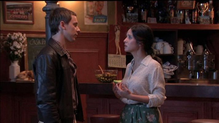 Gran Reserva. El origen - Ángel acusa a Carolina de asesinato