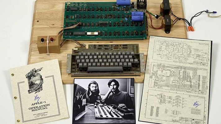 Informativo 24h - Subasta del primer ordenador Apple