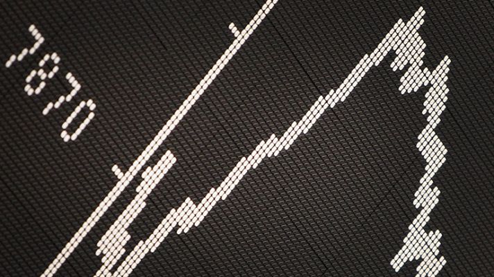 La tarde en 24h - La prima de riesgo española cierra en 316 puntos básicos por el recorte a la deuda de Italia