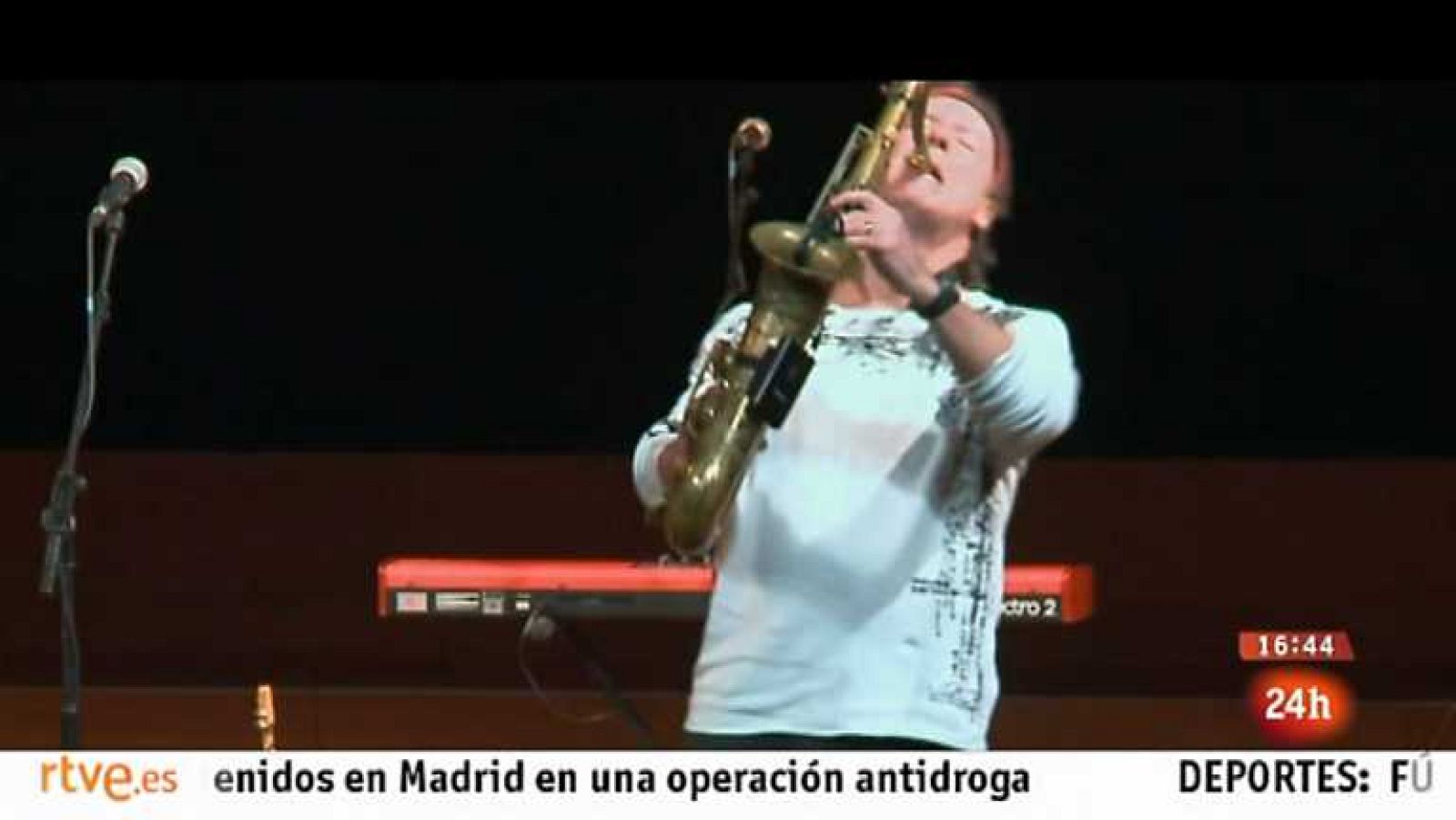 Repaso a la actualidad de las Comunidades autónomas desde las redacciones de los centros territoriales de TVE. Información dedicada en exclusiva a las noticias de carácter nacional. Sin duda, son las informaciones más cercanas al espectador que quie