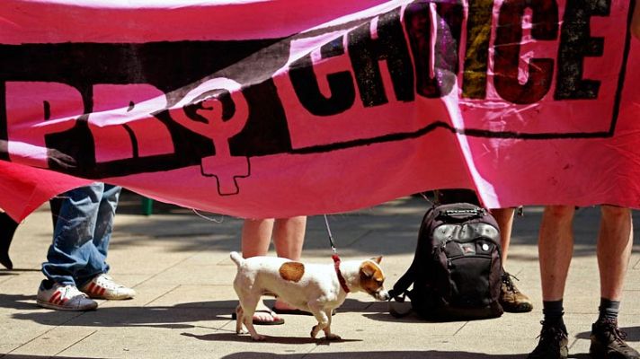 Informativo 24h - Irlanda aprueba el aborto "con restricciones"