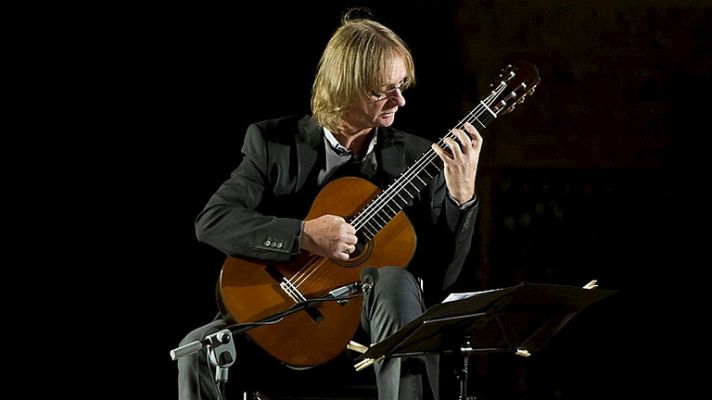 Atención obras - El aclamado David Russell