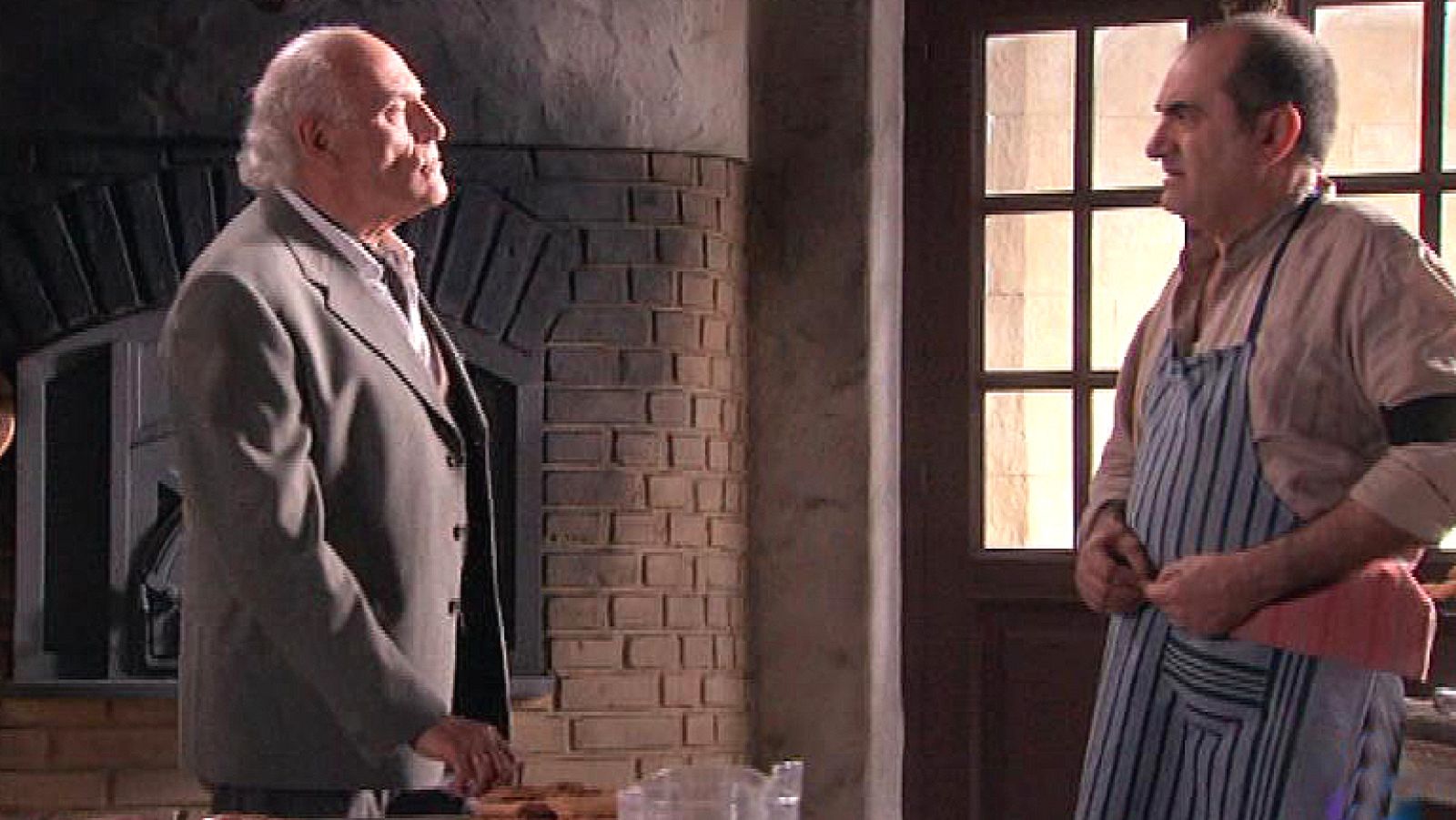 Santiago amenaza a Dimas