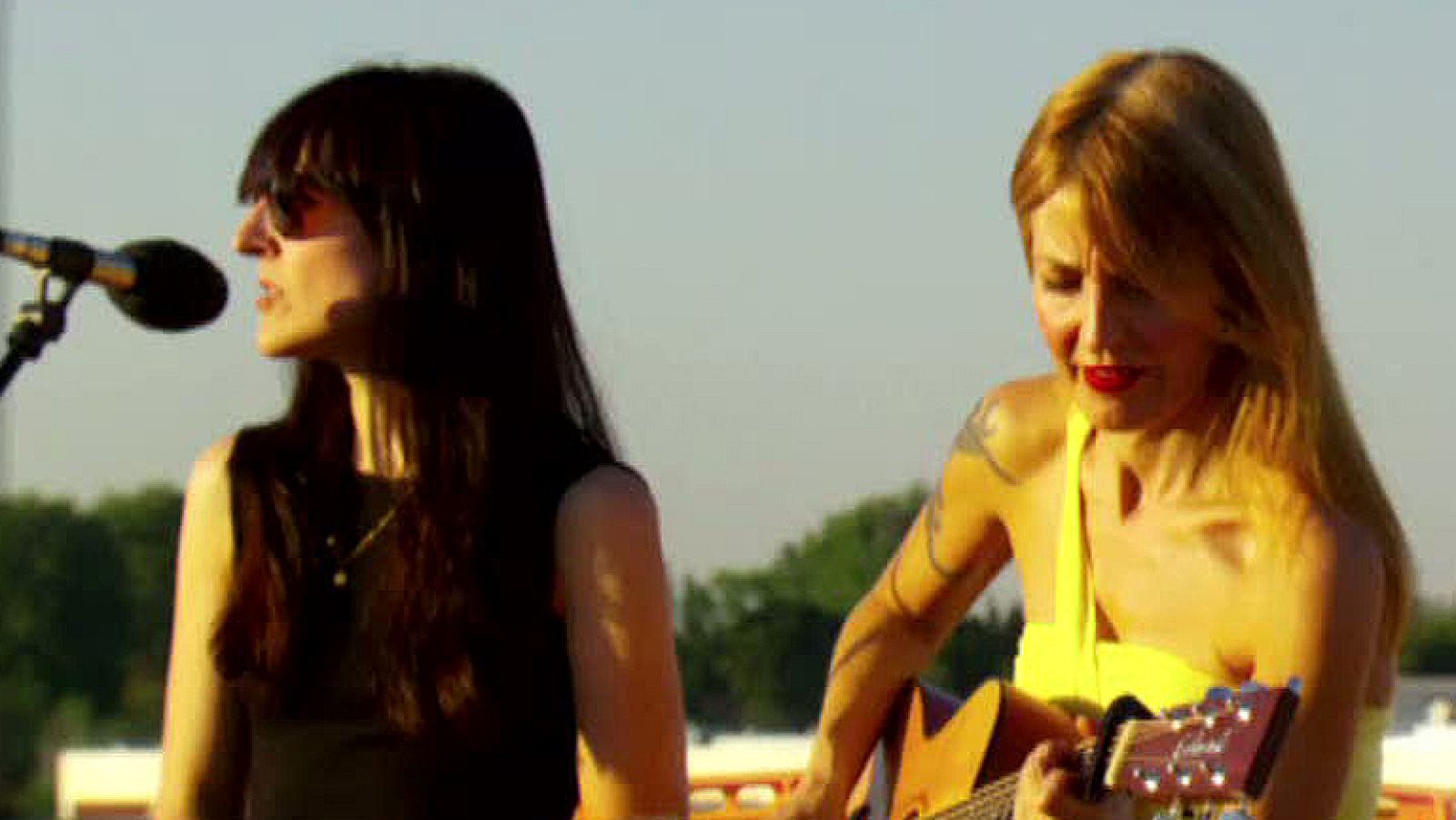 Dover canta "Loli Jackson" - Ver ahora