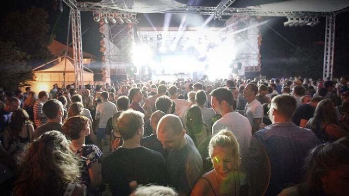 Telediario 1 - Gran festival de música en Londres