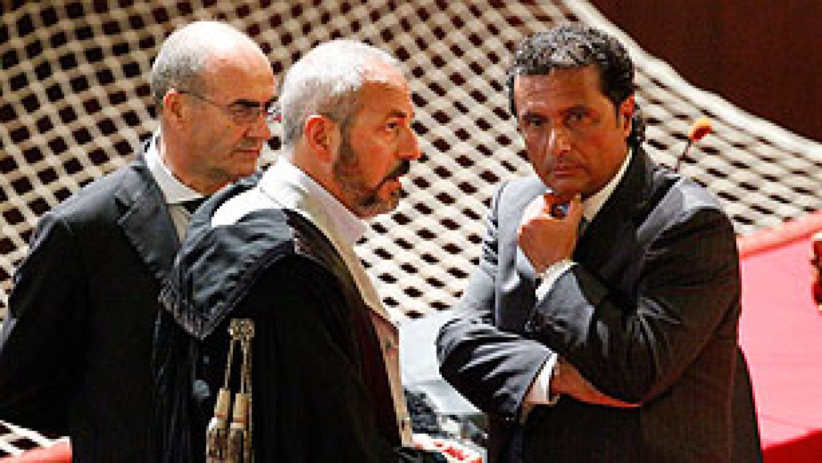 Juicio al capitán Francesco Schettino, Costa Concordia, acusado de varios cargos