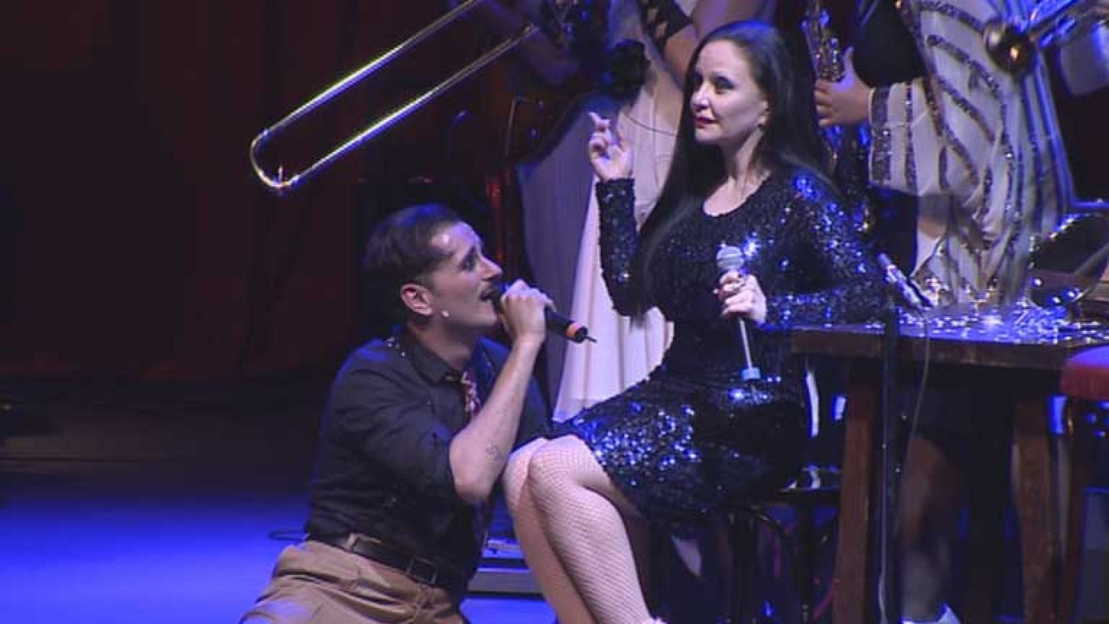 Asier Etxeandía llena el Circo Price con "El Intérprete"