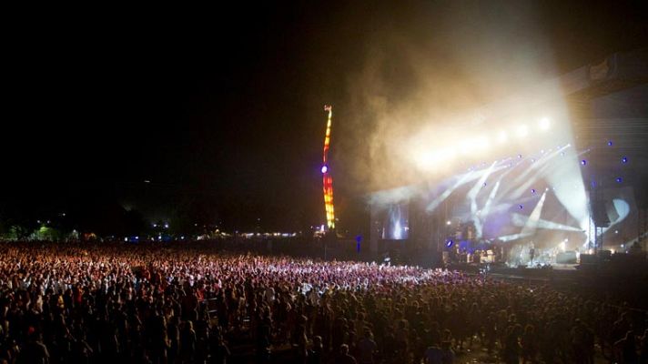 Informativo 24h - The Killers ganan la "batalla final" del FIB 2013